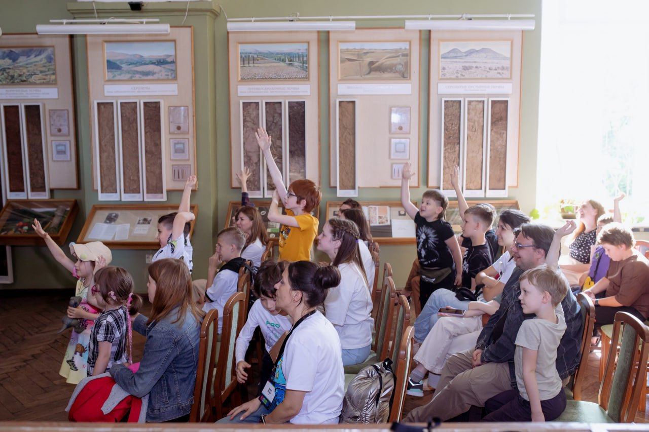 День Недостающего Звена – «Эволюция: от динозавров до античных статуй». ЦМП им. В.В. Докучаева